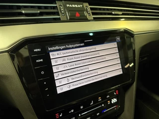 Volkswagen Passat 1.5 TSI R-Line Business + Pano Virtual H&K / 41