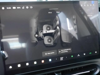 Leapmotor B03X ProMax Design 53 kWh 382KM WLTP l Hoge Zit & Verrassend Ruim! l Stoel- en Stuurwielverwarming l 360 Camera l Wireless Apple Carplay & Android Auto l Full-LED l 14,6'' Display l 18'' Lichtmetalen Velgen / 31