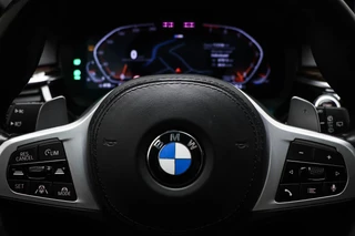 BMW 5-serie Touring 540i xDrive M-Sport | Facelift | PANORAMADAK | 360 CAMERA | TREKHAAK / 41