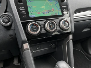 Subaru Forester 2.0 AWD Premium 150 pk AUT  | 1e eigenaar | dealer onderhouden | navigatie | leder interieur | panoramadak | keyless / 36