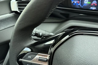 Peugeot 308 1.6 Plug-in Hybrid 180pk Automaat Allure Avantage | Navigatie | Apple Carplay/Android Auto | Achteruitrijcamera | Adapt. Cruise control | Climate control | Keyless entry | Stoel- en stuurverwarming / 33