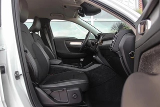 Volvo XC40 1.5 T3 Momentum Pro | 1e eigenaar | NL auto | Inc btw | Cruise control | Climate control | LED | Navigatie | Bluetooth | 18 inch | Trekhaak | Half leer | 163 pk / 15