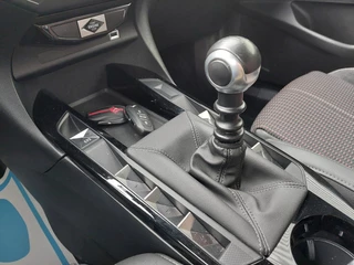 DS 3 Crossback 100 Performance Line Navi/Cam/Keyless / 23
