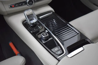 Volvo S90 2.0 T8 AWD Inscription / 25