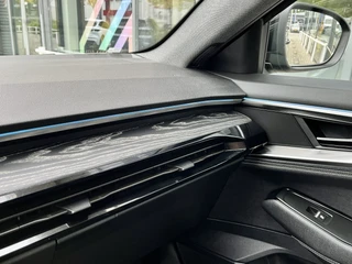 Renault Austral 1.2 E-Tech Full Hybrid 200 Iconic  | Pano | 360° Camera | All Seasons | Pack Winter | Intelligent Adaptive Cruise Control (IACC) | Dodehoek | Stoel+Stuur+Voorruitverwarming | Navigatie | Apple CarPlay/Android Auto / 39