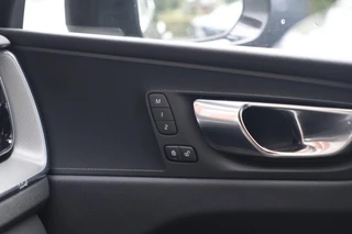 Volvo XC60 T6 Recharge AWD Plus Bright | Stoelverwarming | Trekhaak | 360° Camera |  Long range  | Pilot Assist |  BLIS  | Keyless / 45