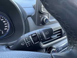 Hyundai Kona 1.0T Fashion Camera/Leder/Navi/120dkm... / 34