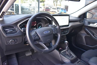 Ford Focus Wagon 1.0 EcoBoost Hybrid Titanium / 11