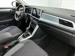 Volkswagen T-ROC 1.5 TSI Life Edition | Automaat | Adaptive Cruise | Stoelverwarming | CarPlay | Parkeersensoren | BTW / 12