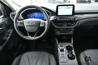 Ford Kuga 2.5 PHEV Vignale / 4