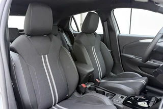 Opel Corsa Electric Long Range GS 51 kWh | NIEUW | tot 429km WLTP | 100kW snelladen | Stoel- & stuurverwarming | Camera | Apple Carplay/Android Auto / 18