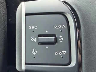 Citroën C3 100pk Max (Camera - LED - Automatische Airco - Navigatie - Parkeersensoren - Draadloos laden - Apple Carplay) / 18