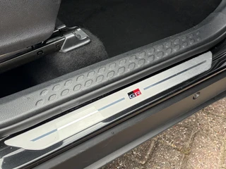 Toyota C-HR 2.0 Hybrid GR-Sport JBL Camera Alcantara Stoelverw Nav/Cruise Voll.Onderhouden! / 22