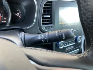 Renault Mégane Estate 1 .3 TCe Bose 160 pk AUT. | navigatie | cruise control | trekhaak | bose audio | keyless | privacy glas / 27