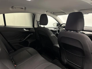 Ford Focus 1.0 EcoBoost Hybrid Trend Edition Business CAMERA / 15