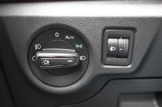 Škoda Scala 1.5 TSI AUT. SPORT BUSINESS LED PAKKET / APP CONNECT / VIRTUAL DISPLAY / 17
