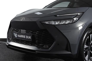 Toyota C-HR 1.8 Hybrid 140 Dynamic  | Dig. Cockpit | Adapt. Cruise | Winterpakket | PDC | Camera | NAV + App. Connect | ECC | DAB | LM 18" | 2989 / 33