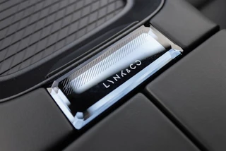 Lynk & Co 08 1.5 More PHEV 345PK 200 KM Elektrisch l Pano l 360 Camera l Mass / 34