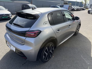 Peugeot 208 100pk GT (Camera - Keyless Entry - Parkeersensoren V+A - LED - Navigatie - Automatische Airco - Draadloos laden - Apple Carplay - 3D Cockpit) / 7