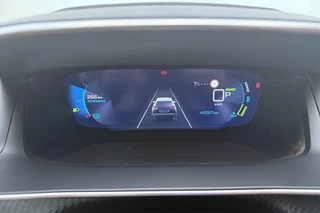 Peugeot e-2008 EV Allure Pack 50 kWh | Achteruitrijcamera | Lichtmetalen velgen | Navigatie | Apple Carplay/Android Auto | / 23