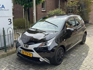 Toyota Aygo 1.0 VVT-i x-clusiv / 5