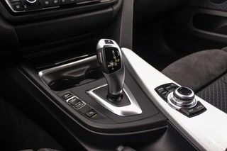 BMW 4-serie Gran Coupé 420i High Executive M Sport | Innovation pakket | Head-up display | LED adaptief | HiFi audio | Keyless entry | Shadow Line | Grootlichtassistent | Stoelverwarming / 32
