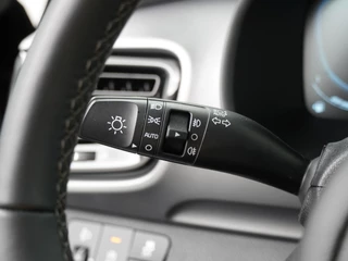 Kia Stonic 1.0 T-GDi MHEV DynamicLine  Navigatie - Achteruitrijcamera - Cruise Control - Apple & Android Carplay - Fabrieksgarantie t/m 14-04-2032 / 26