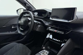 Peugeot e-208 EV GT Avantage 51 kWh Alcantara® Executive Interior l Drive Assist Plus Pack l Navigation Pack l Vision Pack l Matrix LED l Apple Carplay & Android Auto l 360 Camera l Navigatie Full-Map / 16