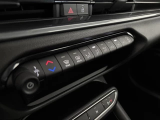 Fiat 600 1.2 Hybrid Urban | Apple-Android | Parkeersensor achter | Cruise control / 26