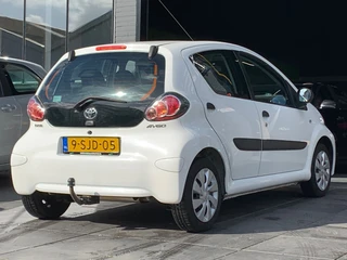 Toyota Aygo 1.0 VVT-i Comfort|Trekhaak|Airco|El.Ramen|5 deur / 11