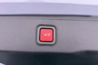 Jeep Avenger 1.2 e-Hybrid Summit / ACTIE / 11