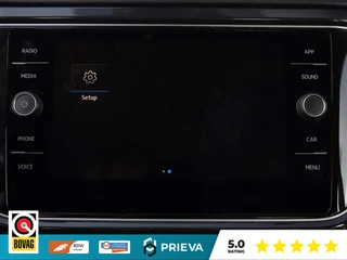 Volkswagen T-Roc 1.5 TSI Sport | Carplay | Virtual | 19 inch | DSG | Trekhaak | Camera / 40