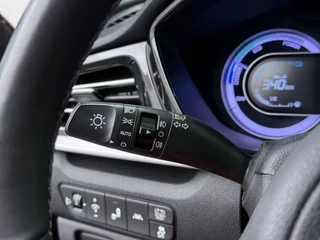 Kia Niro 1.6 GDi Hybrid DynamicPlusLine  - Stoel / Stuurwielverwarming - Climate Control - ACC - Trekhaak - Achteruitrijcamera - Fabrieksgarantie tot 02-2028 / 25