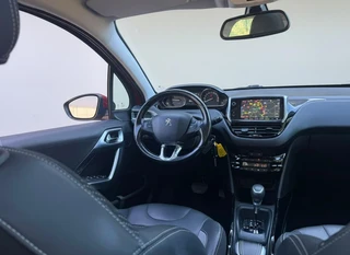 Peugeot 2008 1.2 PureTech Allure automaat / 14
