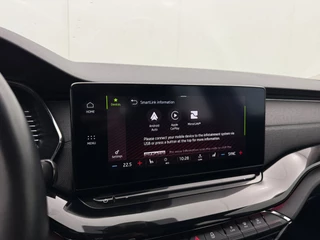 Skoda Octavia Combi 1.5 e-TSI Style | Adaptive Cruise | Navi | Camera | Stoelverwarming | CarPlay / 21