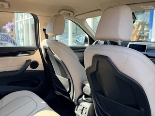 BMW X1 X1 sDrive20i High Executive I Leer I Camera I Trekhaak / 28
