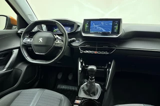 Peugeot 2008 1.2 PureTech Allure Pack Apple carplay/Android auto | Achteruitrijcamera | Automatische airco | Cruise control | LED verlichting | Lichtmetalen velgen 17'' | / 31