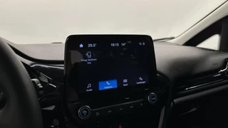 Ford Fiesta 1.0 EcoBoost Hybrid Titanium NAVI CRUISE CARPLAY. / 32