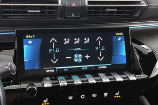Peugeot 508 SW 1.6 HYbrid GT Line 225 PK Stoelverwarming Keyless Achteruitrijcamera / 24