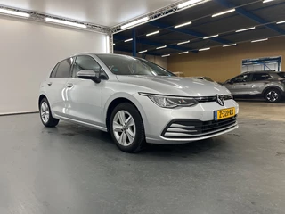 Volkswagen Golf 1.0tsi life 81kW / 2