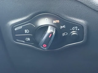 Audi Q5 2.0 TFSI quattro S Edition / 30