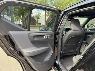 Volvo XC40 Recharge Plus SOH 92%| PILOT ASSIST ACC| ELEKTRISCHE ACHTERKLEP| DODE HOEK SENSOR |WARMTEPOMP| STOEL + STUURVERWARMING| ACHTERUITRIJCAMERA| RIJKLAAPRIJS INCL. 12 MND BOVAG GARANTIE| / 8