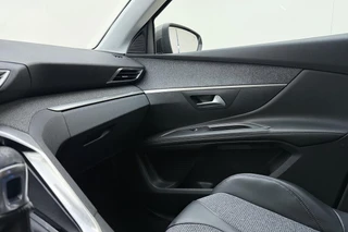 Peugeot 5008 1.2 PureTech GT-Line | Apple carplay/Android auto | Automatische airco | Cruise control | Lichtmetalen velgen 19'' | Navigatie | / 29
