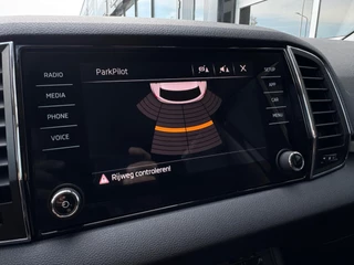 Skoda Karoq 1.5 TSI ACT Ambition Business / CarPlay / 19