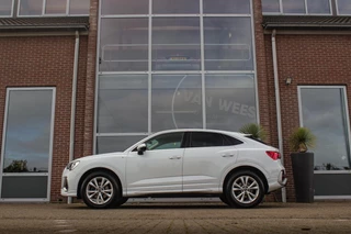 Audi Q3 Sportback 35 TDI Pro Line S | S-line | Apple Carplay | Achteruitrijcamera | Virtual Cockpit | Rijstrooksensor | Cruise control | Trekhaak | MMI Navigatie | Leer | Parkeer assistent / 7