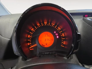 Toyota Aygo 1.0 VVT-i x / 9
