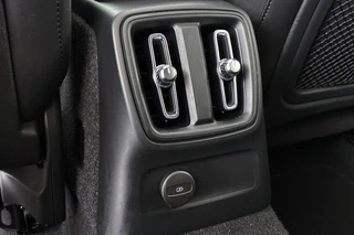 Volvo XC40 1.5 T5 Recharge R-Design Harman Kardon Panoramadak Memory / 40