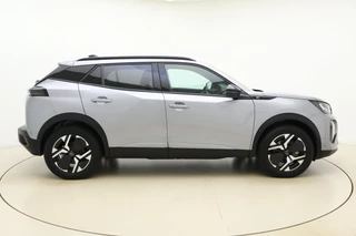 Peugeot e-2008 EV Allure Avantage 54 kWh | Navigatie | Achteruitrijcamera | Adapt. Cruise control | Parkeersensor | Apple Carplay/Android Auto | Lichtmetalen velgen / 10