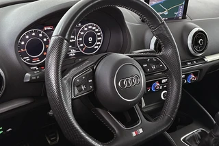 Audi A3 Sportback 30 TFSI Advance Sport S-Line Trekhaak Stoelverwarming Navi Virtual / 13