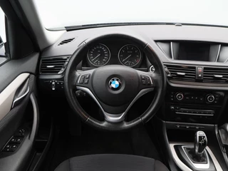 BMW X1 sDrive20i 183 Pk Automaat Executive | Trekhaak | Bi Xenon | Cruise Control | 17 Inch | 132.168 Km !! / 33